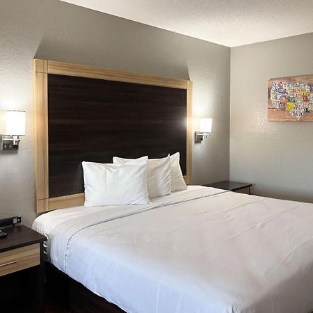 Motel 6 Prattville Al Exterior photo