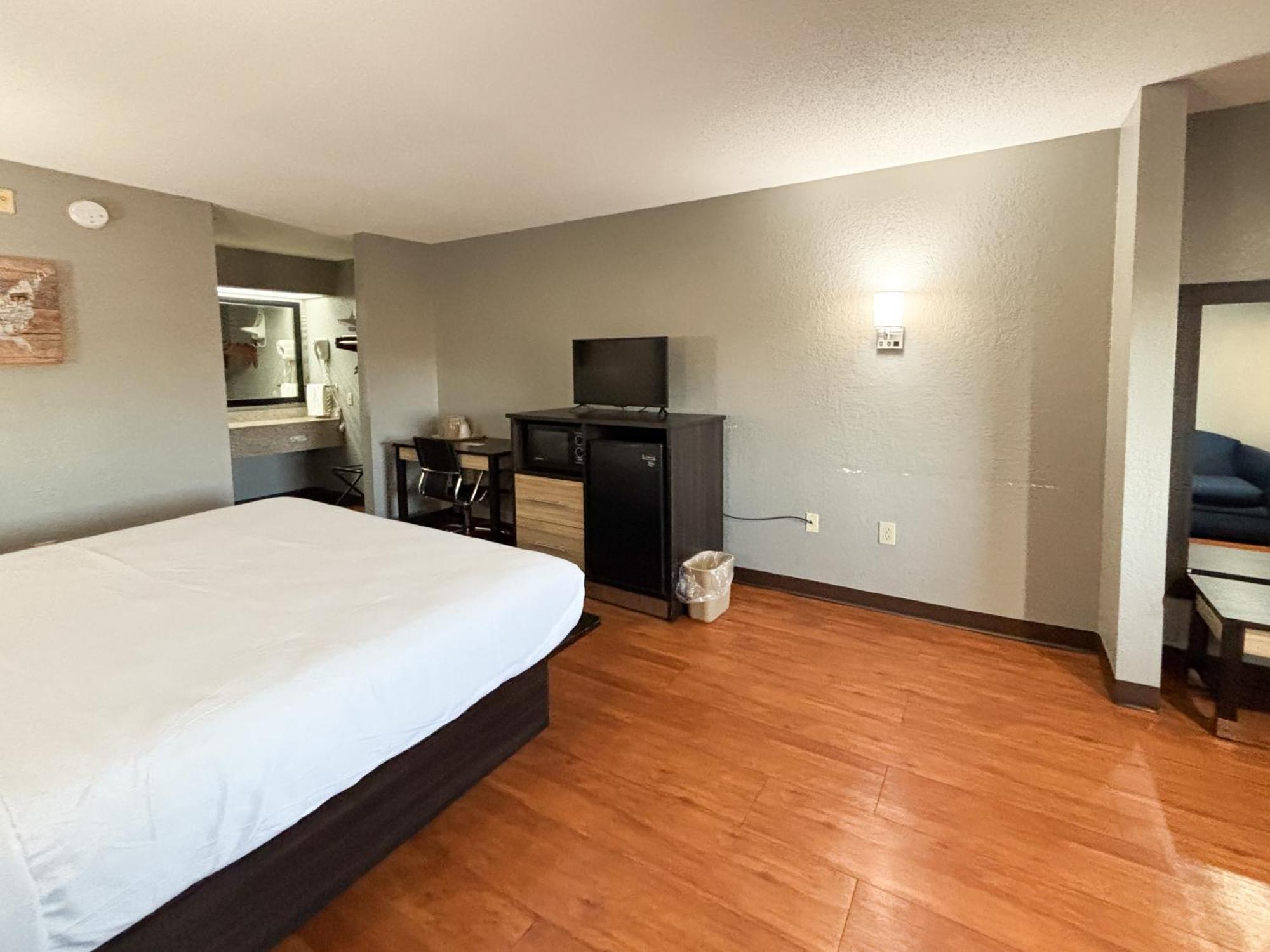 Motel 6 Prattville Al Exterior photo